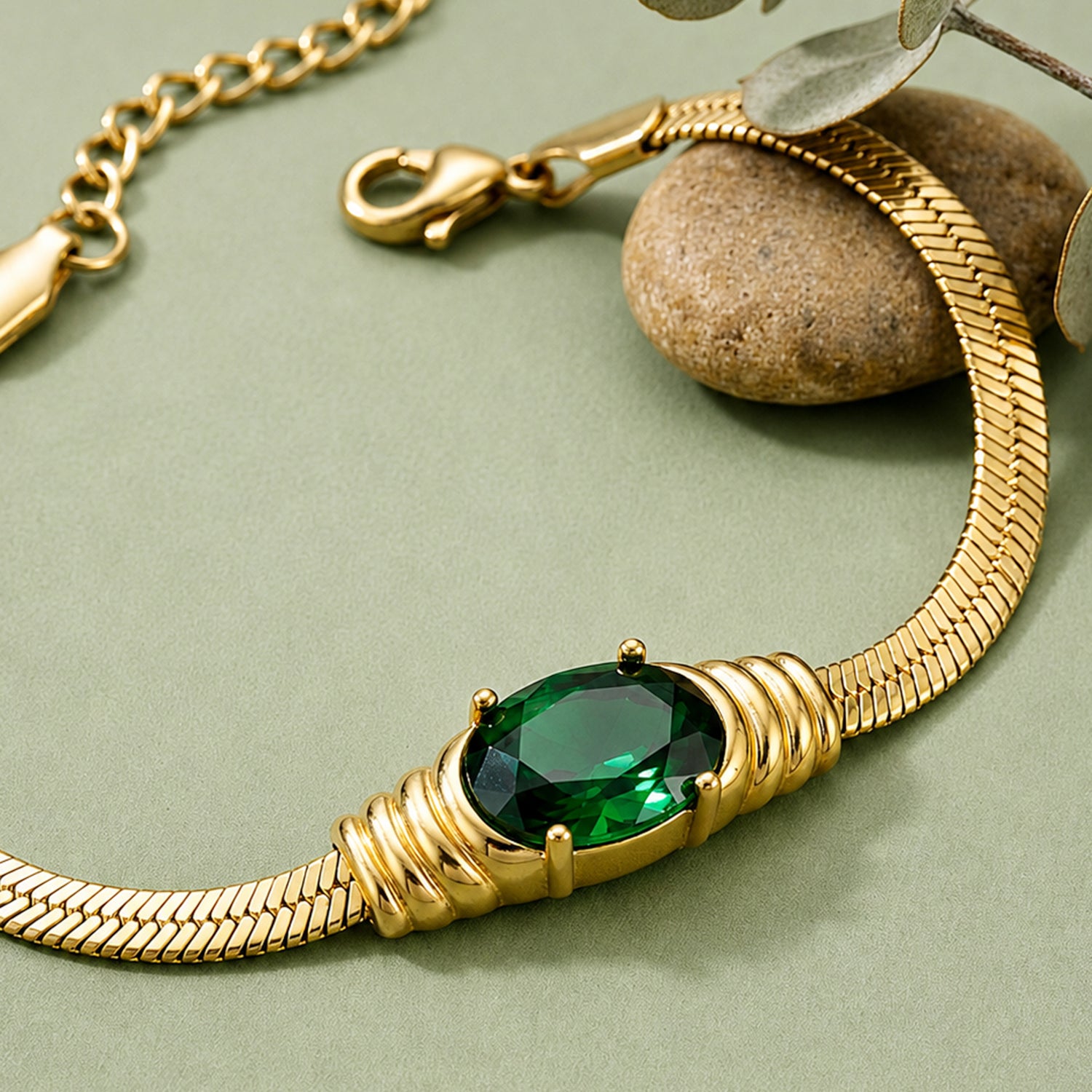Artklim Emerald Green Stone Gold Anti-tarnish Bracelet