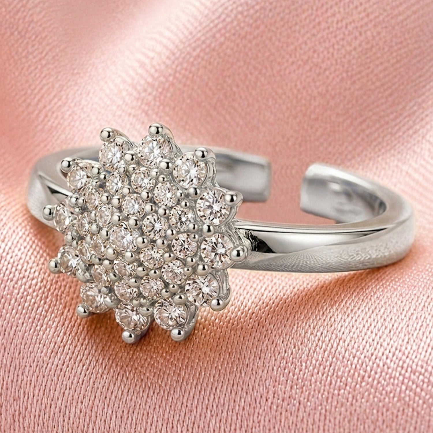 Artklim Silver Floral Cluster Anti-Tarnish Ring
