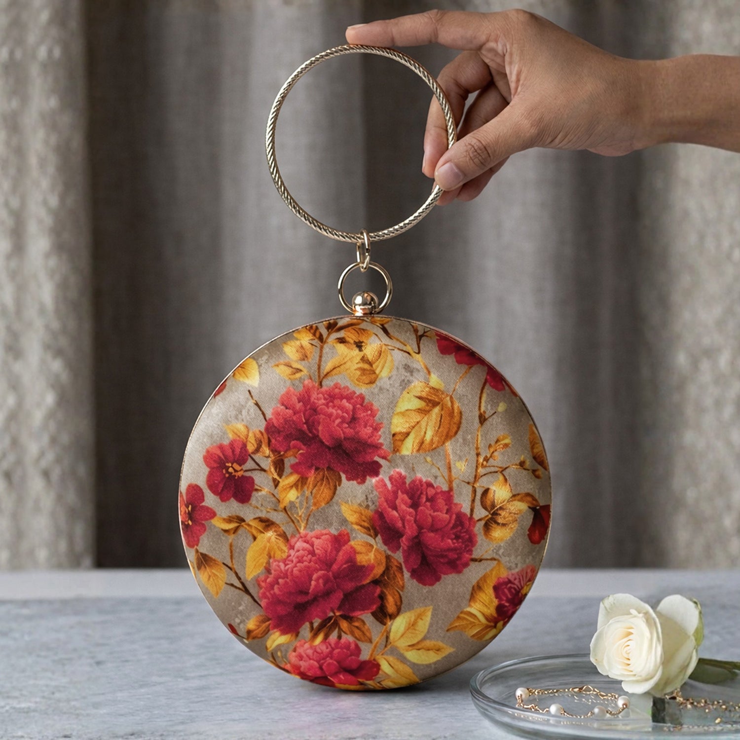 Artklim Printed Beige Round Floral with Hand Embroidery