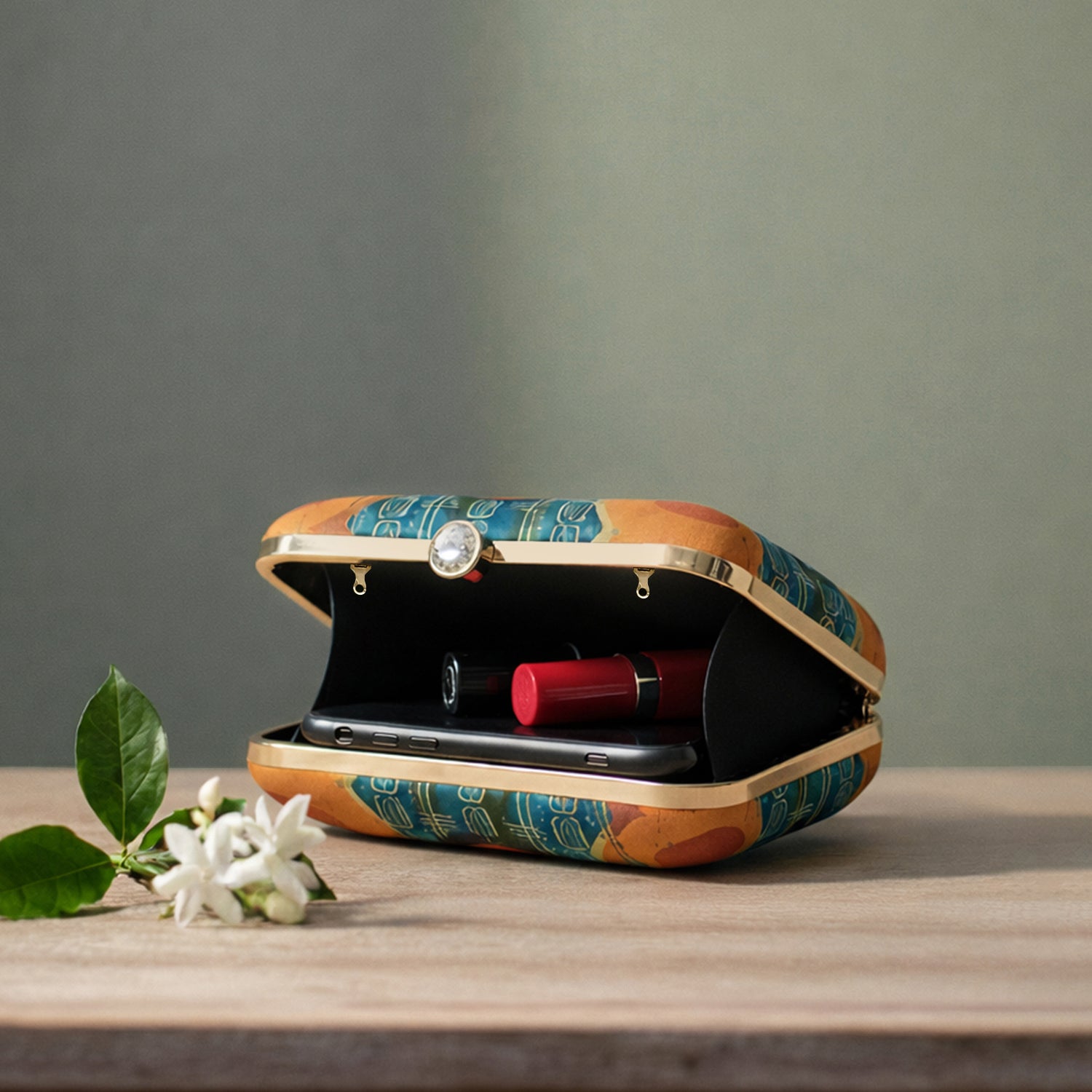 Glamourous Girl Printed Clutch