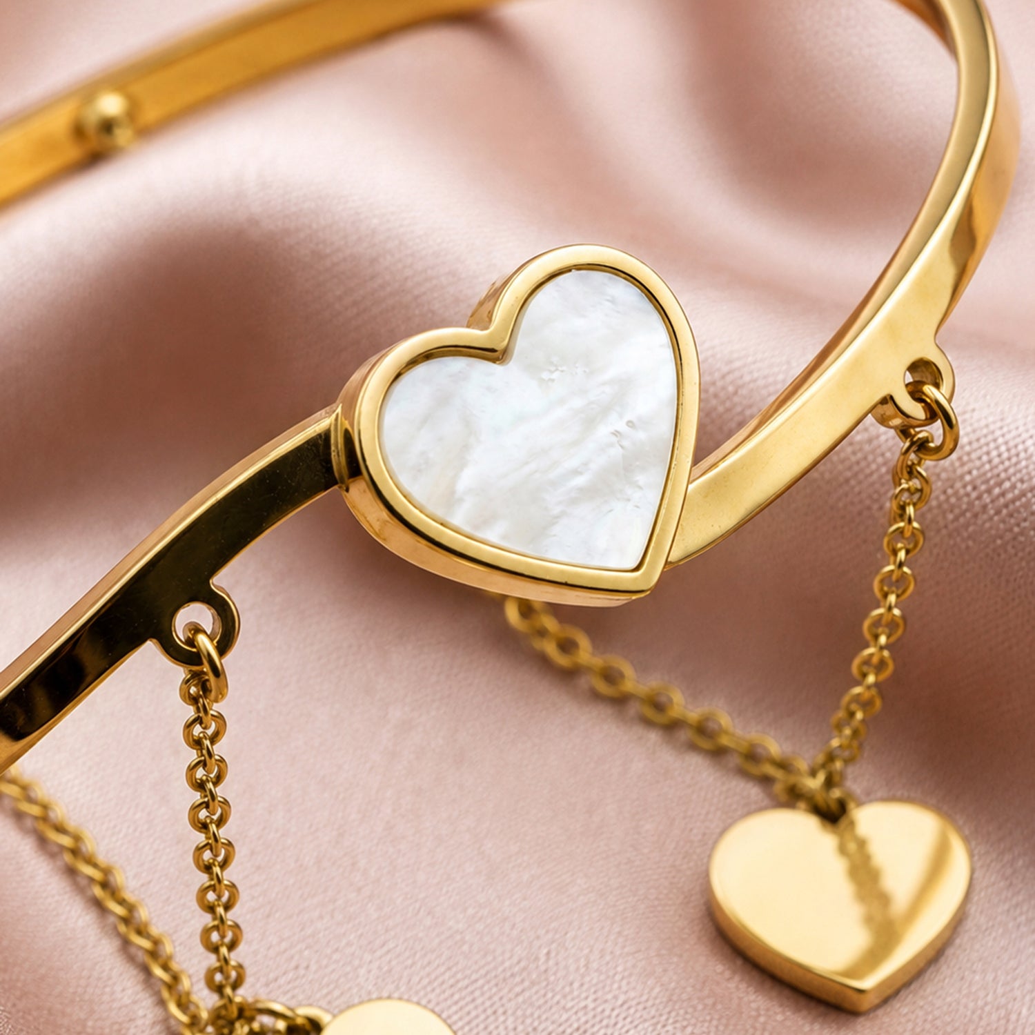 Artklim Elegant Heart Drop Anti-Tarnish Bangle Bracelet