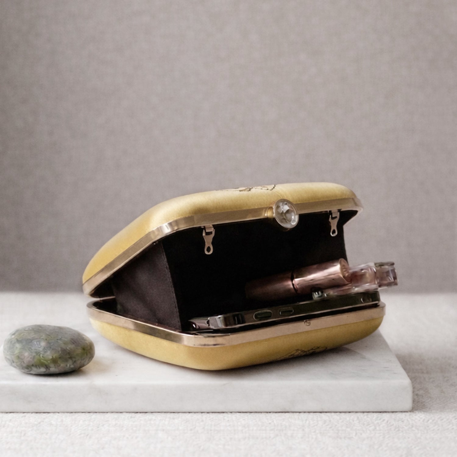 Artklim Classical Dance Printed Clutch