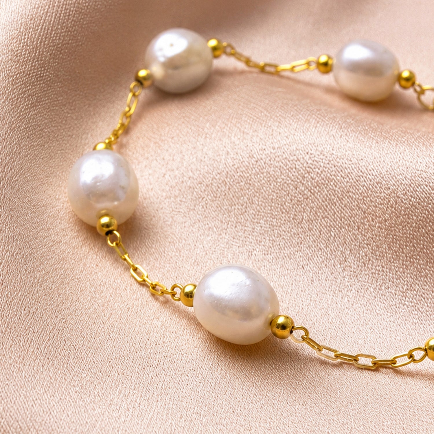 Artklim Elegant Oval Pearl Gold Chain Anti-Tarnish Anklet