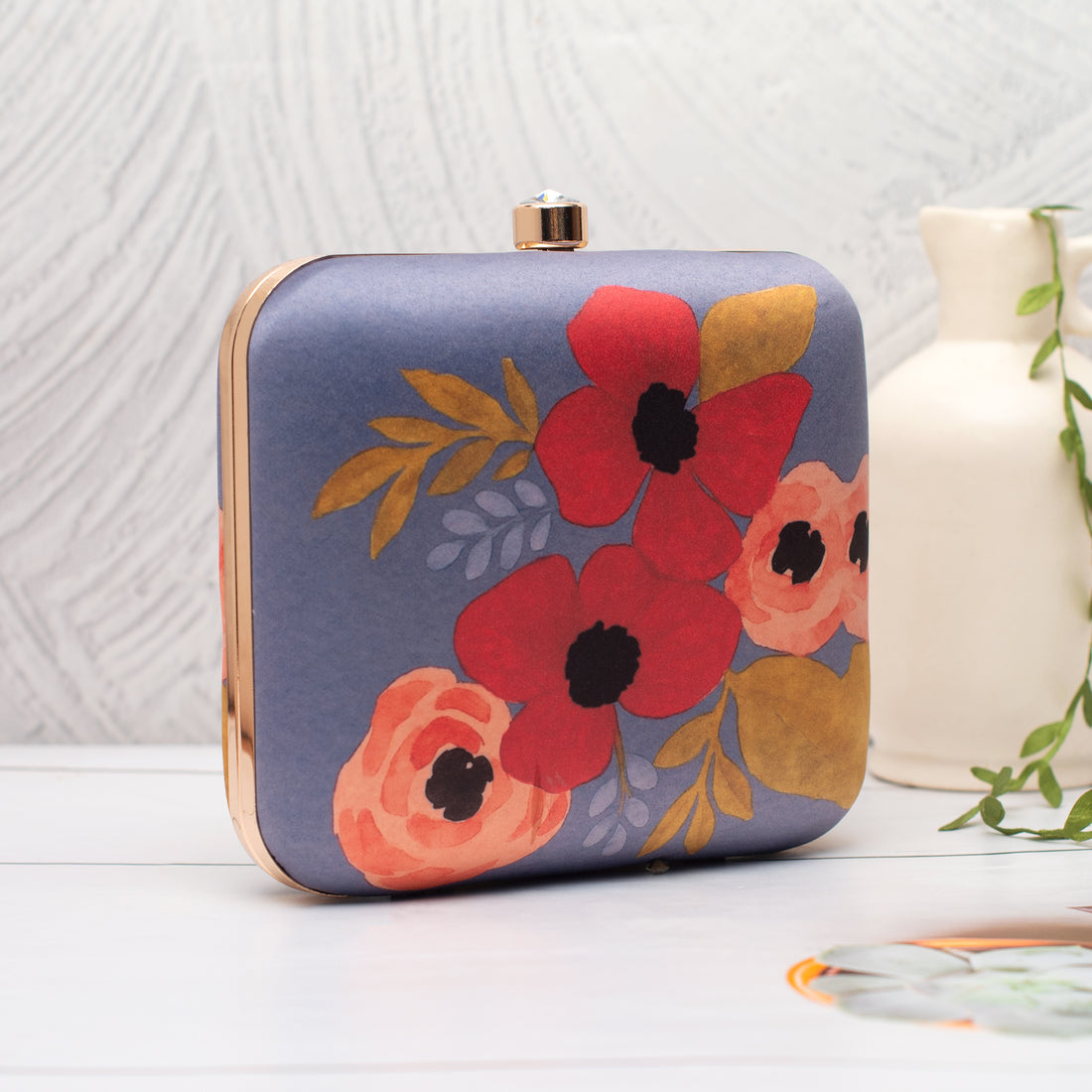 Artklim Lavender with Red Printed Clutch