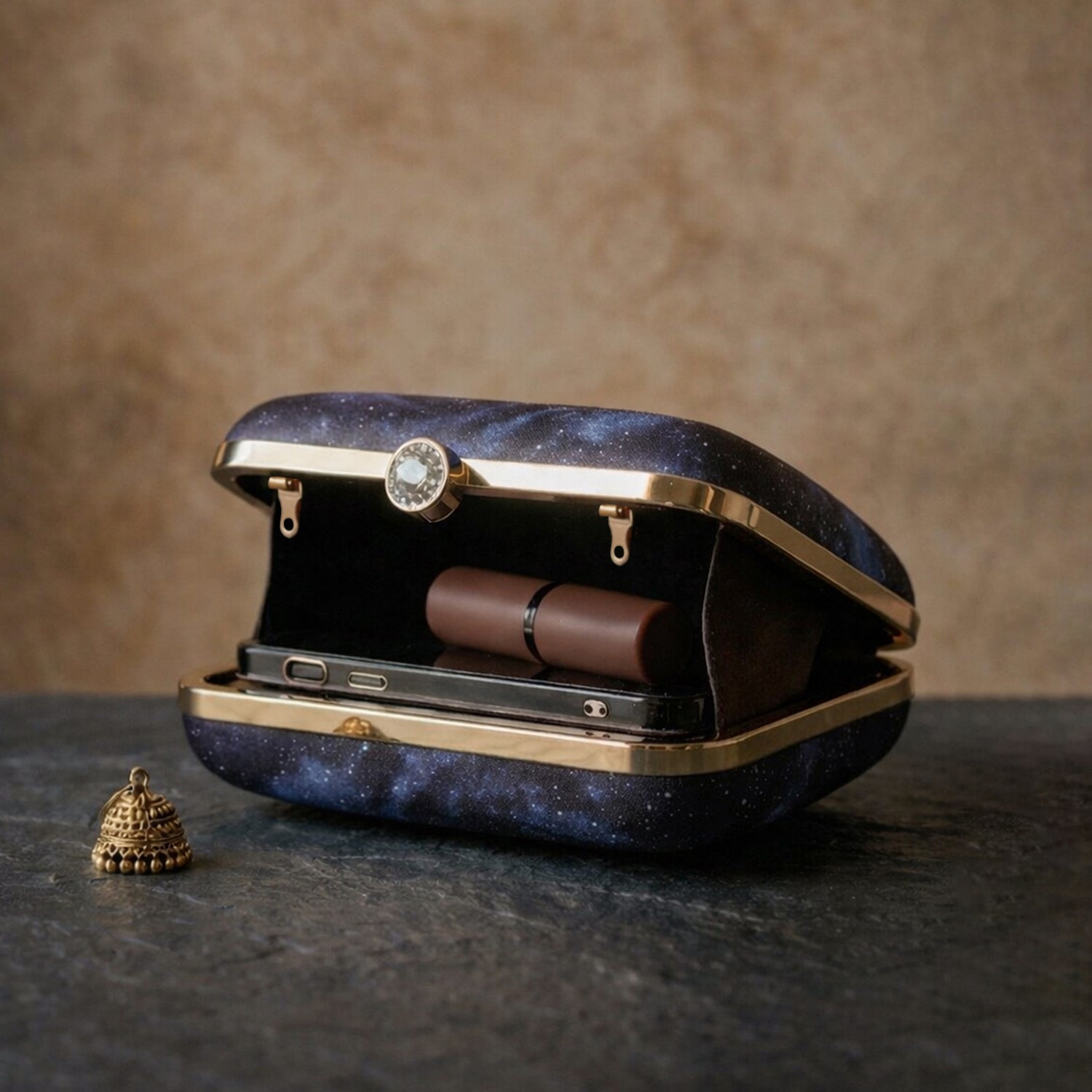 Artklim Mystery Blue Printed Clutch