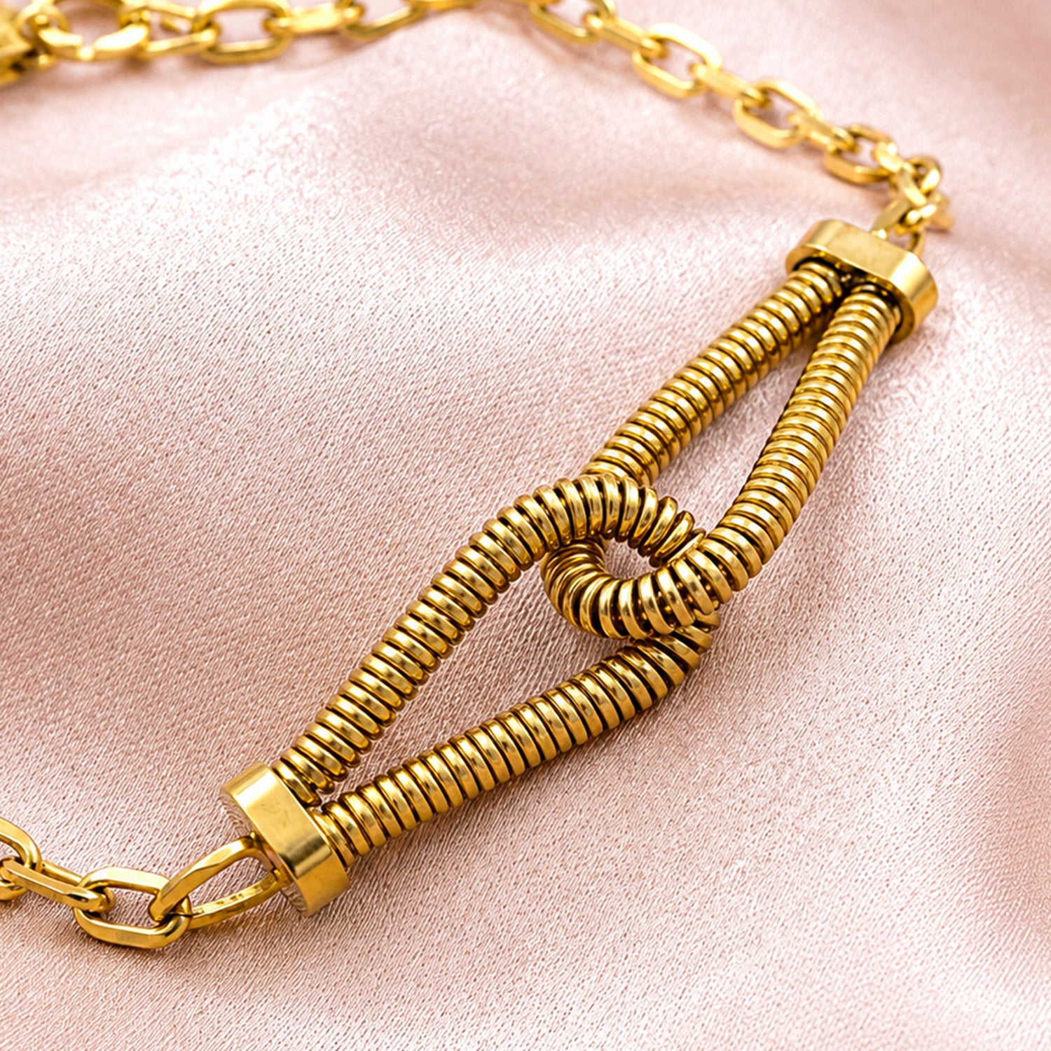 Artklim Minimalist Gold Knot Link Anti-Tarnish Bracelet