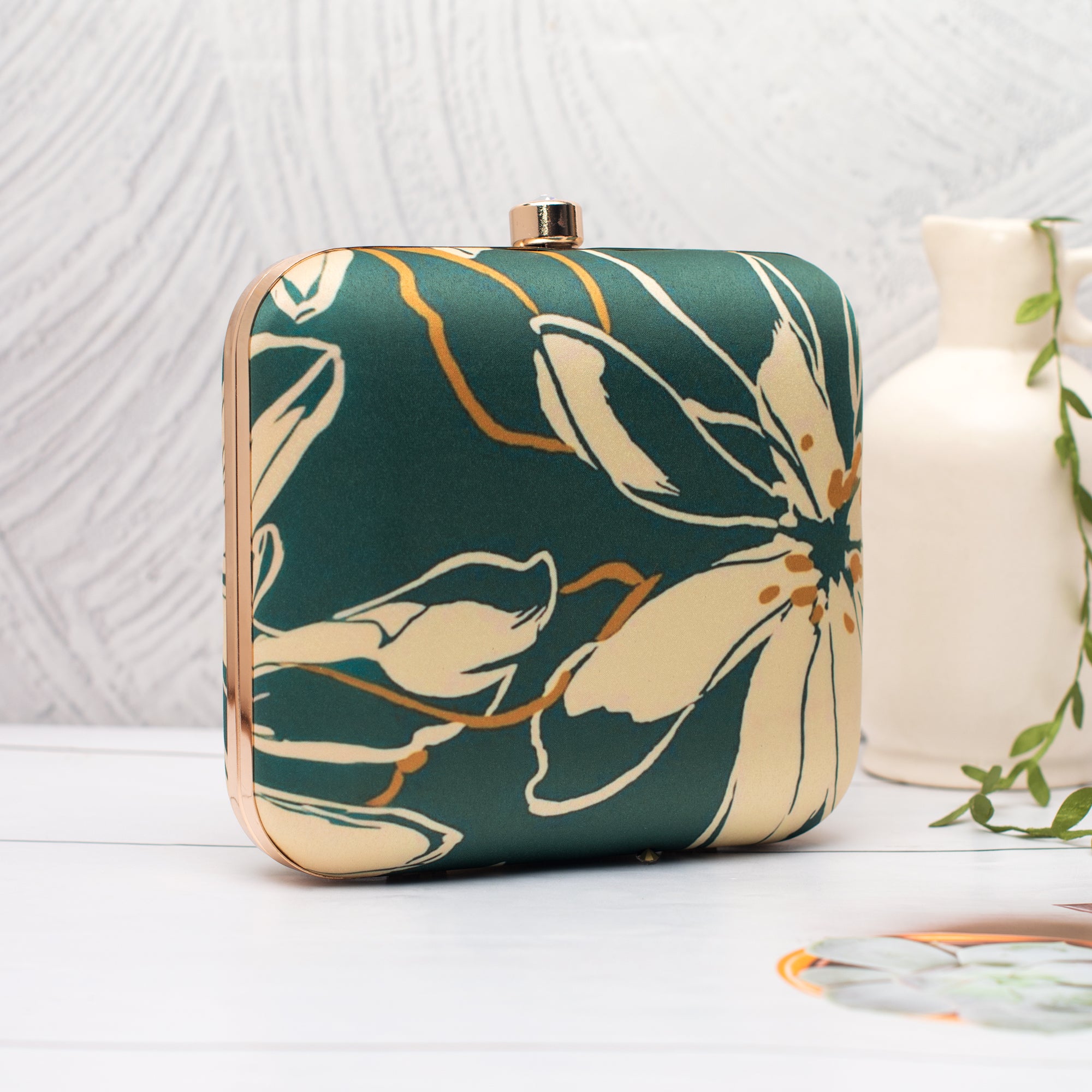 Artklim Green with Beige Portrait Clutch