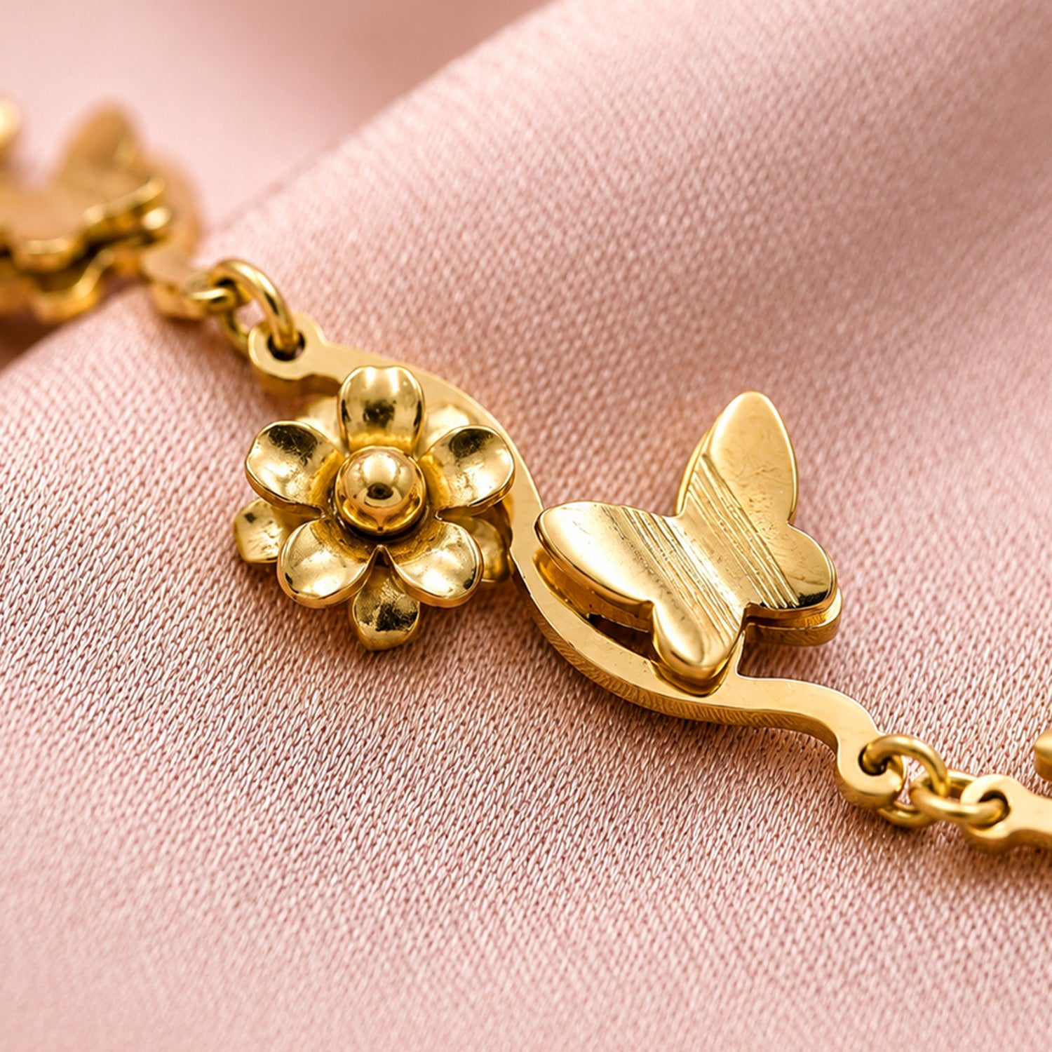 Artklim Gold Butterfly & Flower Charm Bracelet Anti-Tarnish Bracelet