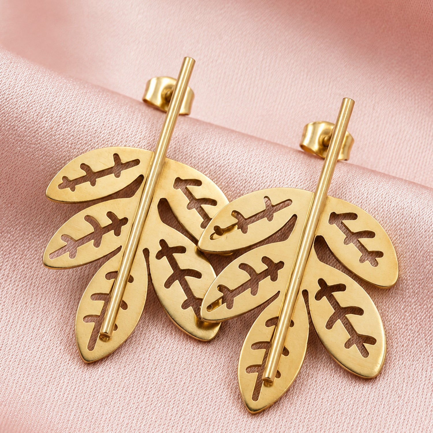 Artklim Minimalist Leaf Branch Stud Anti-Tarnish Earring