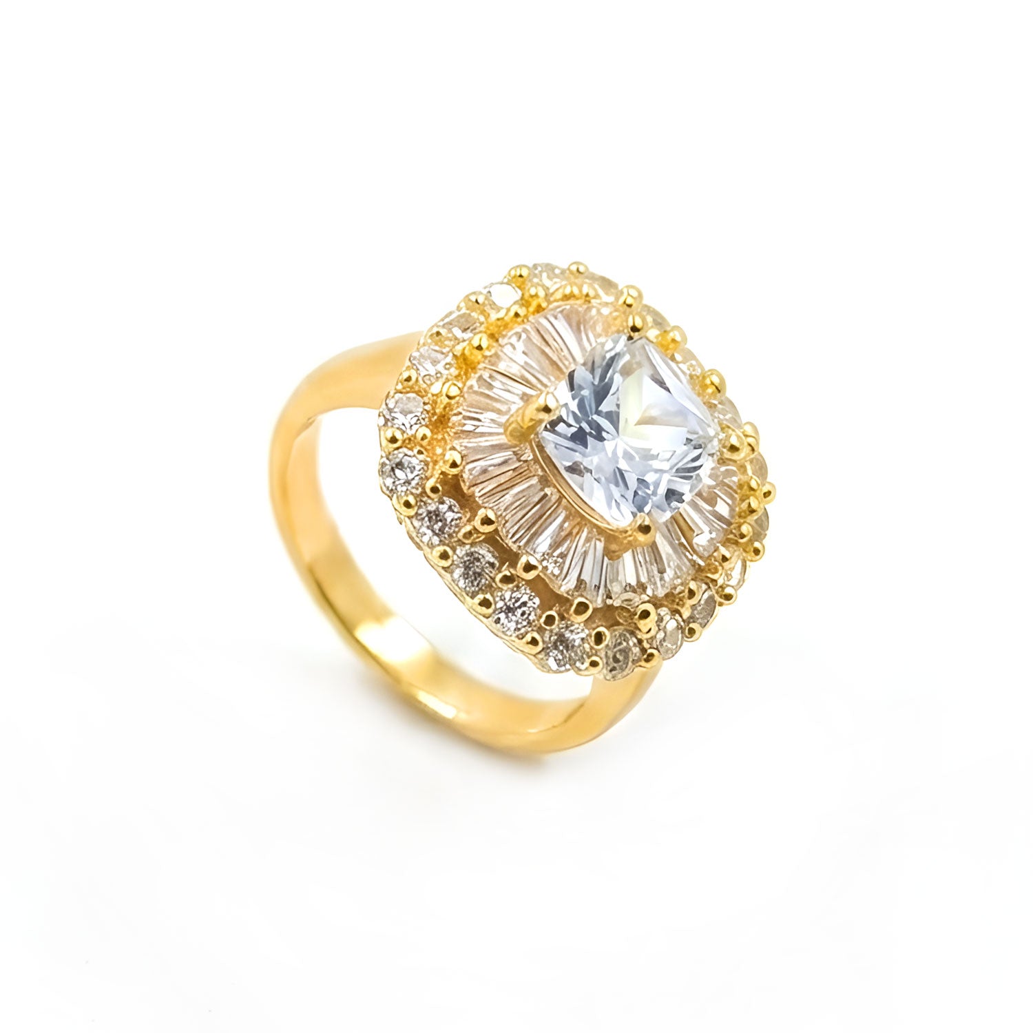 Artklim Gold-Plated Regal Halo Crystal Design Anti-Tarnish Ring