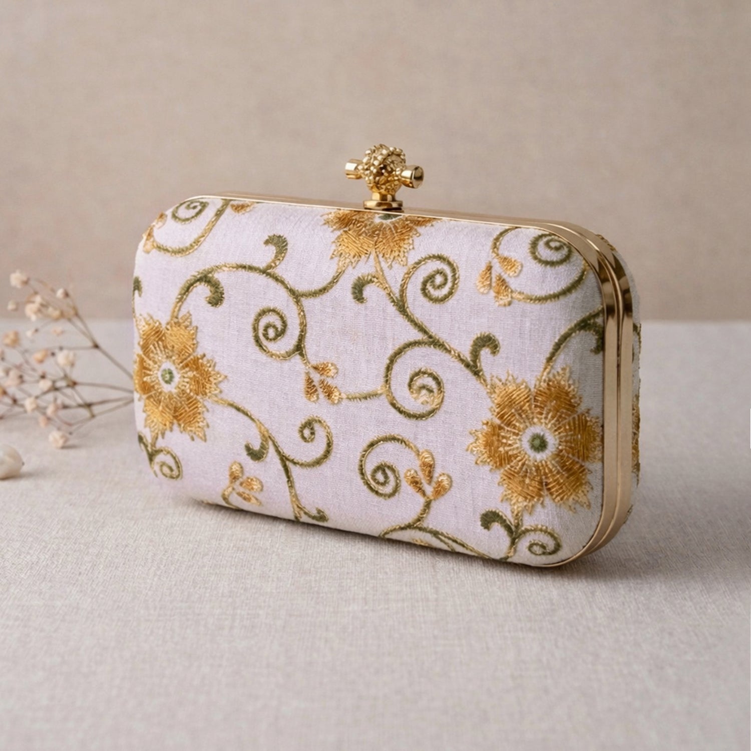 Artklim Elegant White Floral Embroidered Clutch
