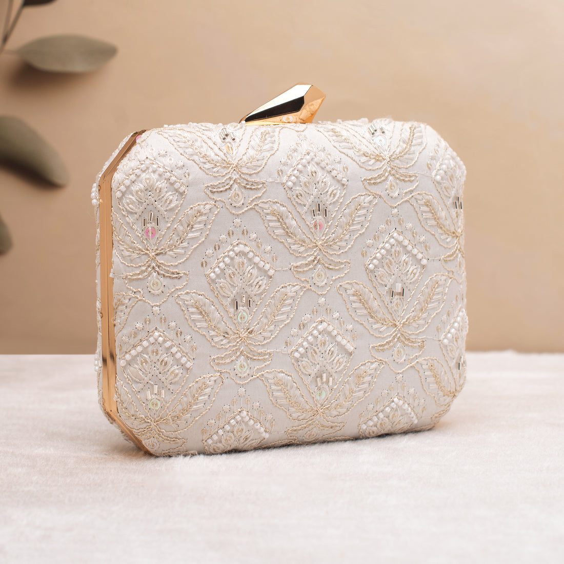 Artklim Mosaic Embroidery Clutch