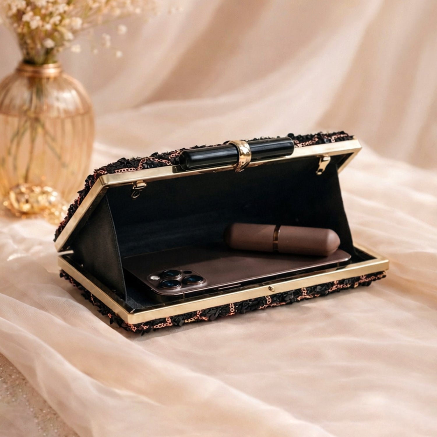 Artklim Black Designer Embroidred Clutch