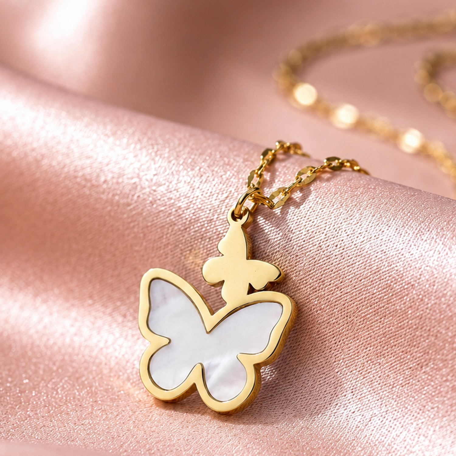 Artklim Mother of Pearl Butterfly Anti-Tarnish Pendant Necklace