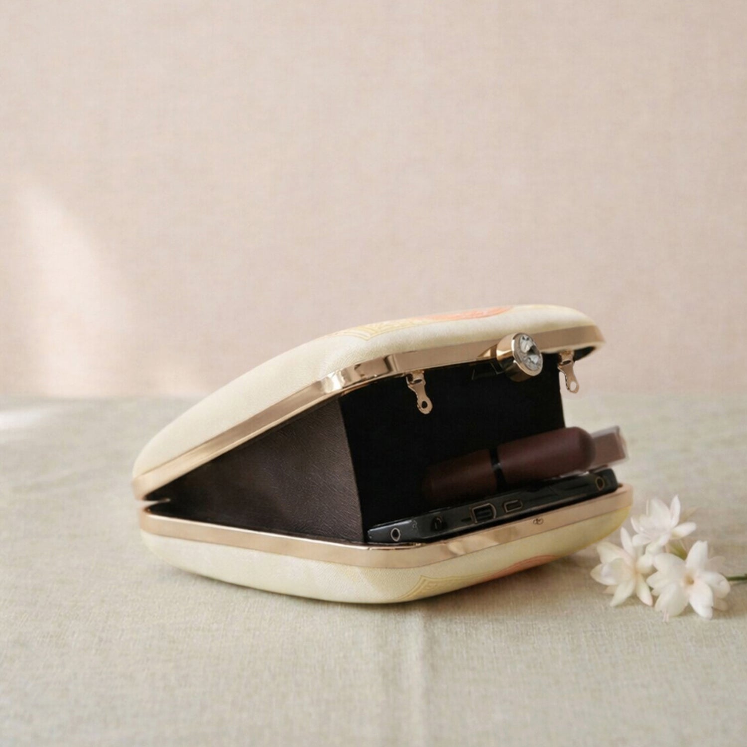 Artklim Rhythmic Elegance Classical Dance Printed Clutch