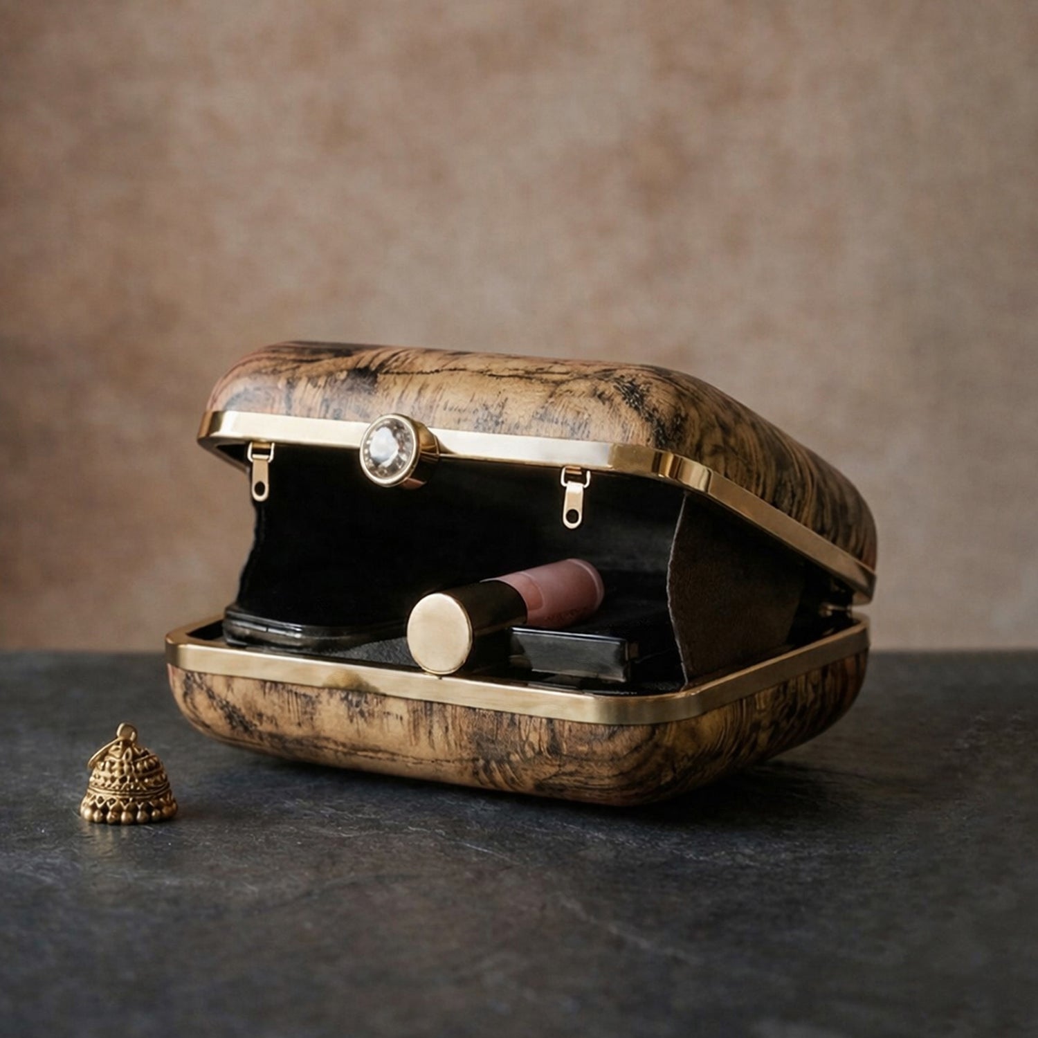 Artklim Vintage Lotus Serenity Printed Clutch