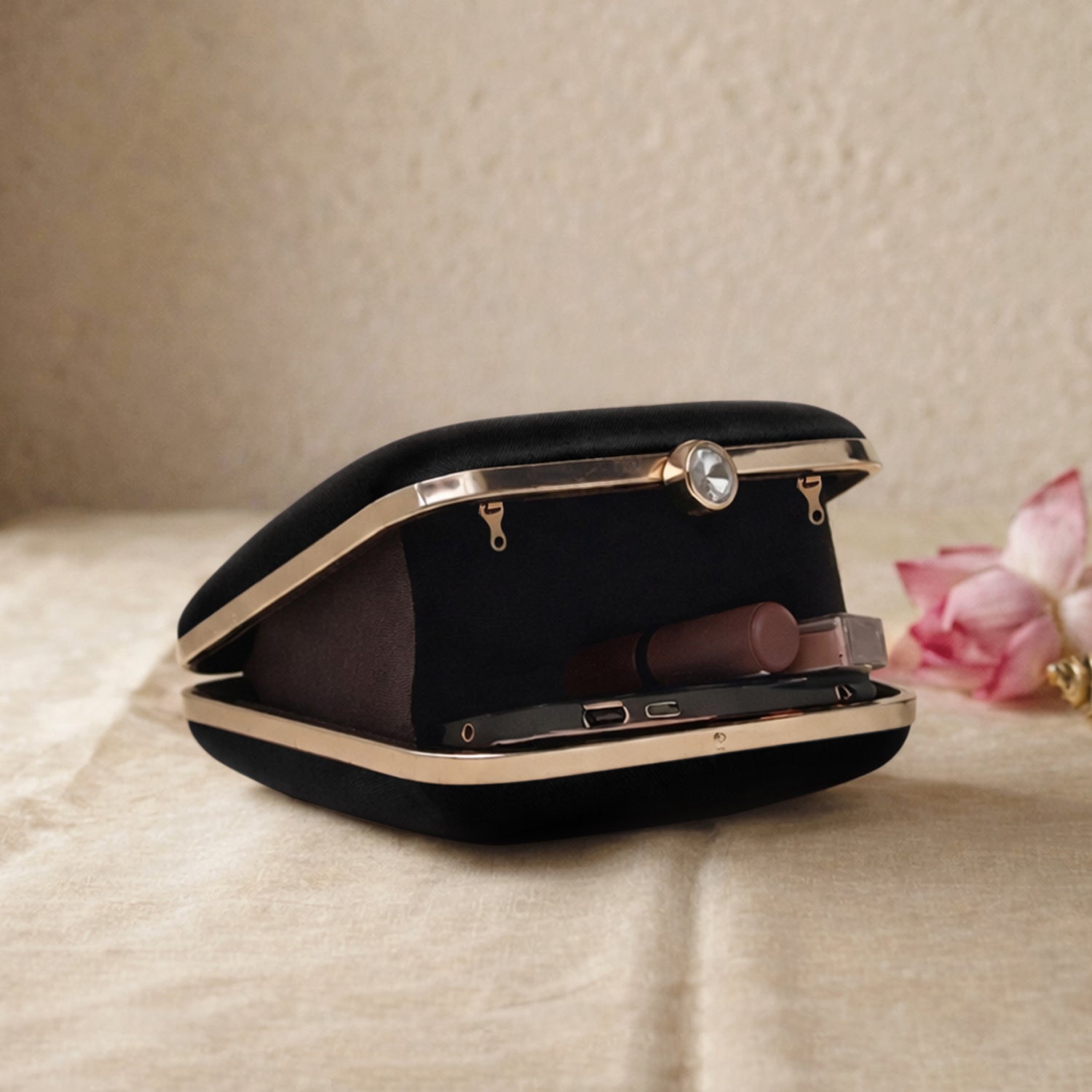 Artklim Mystic Profile Elegance in Tradition Printed Clutch