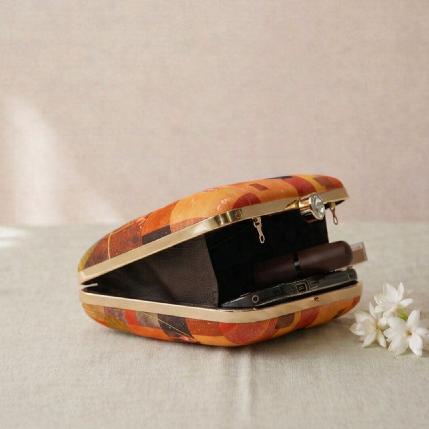 Artklim Whimsical Bond  Artistic Companion Printed Clutch