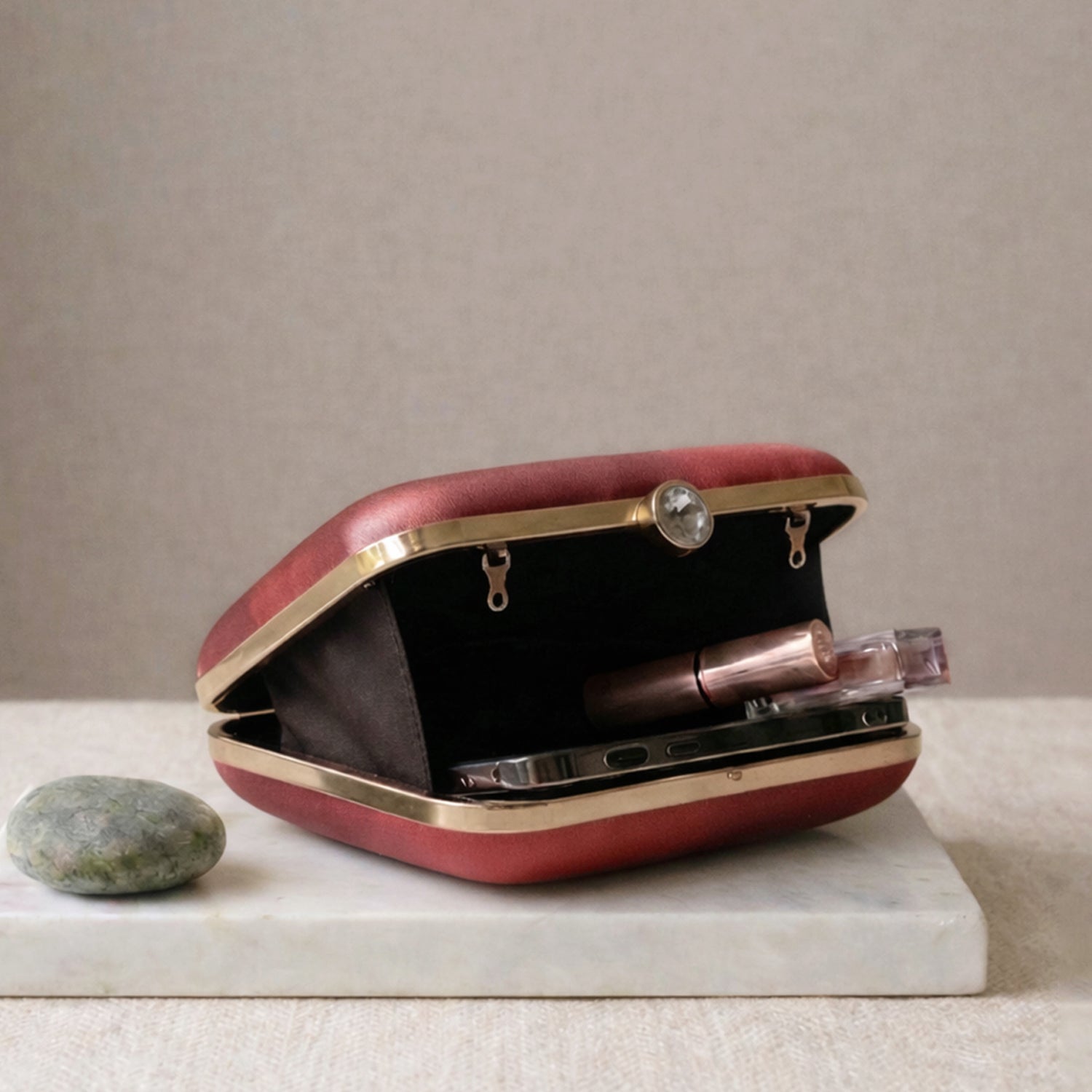 Artklim The Golden Serenity Muse Printed Clutch