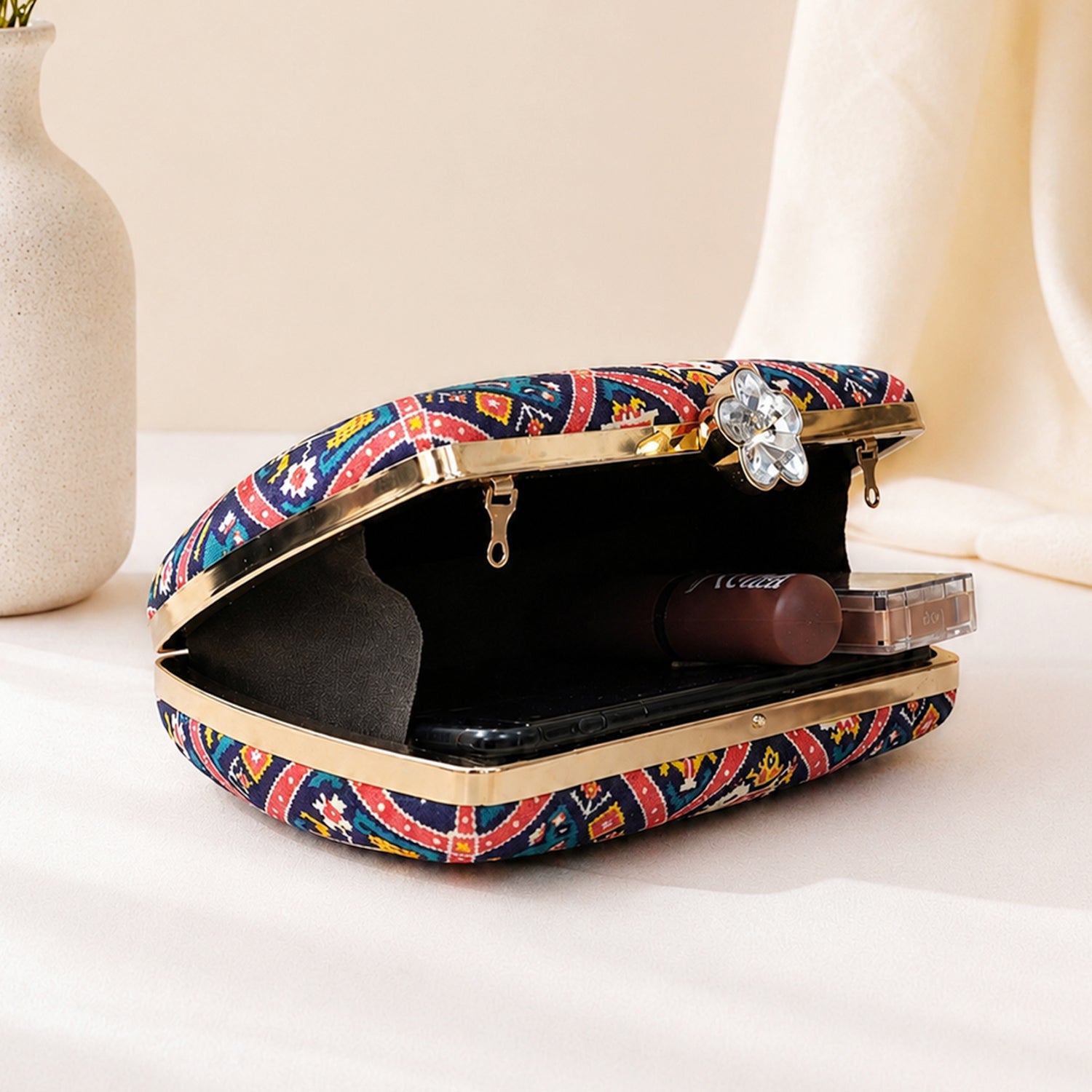 Artklim Multicolor Traditional Ethnic Pattern Chain Strap Printed Clutch
