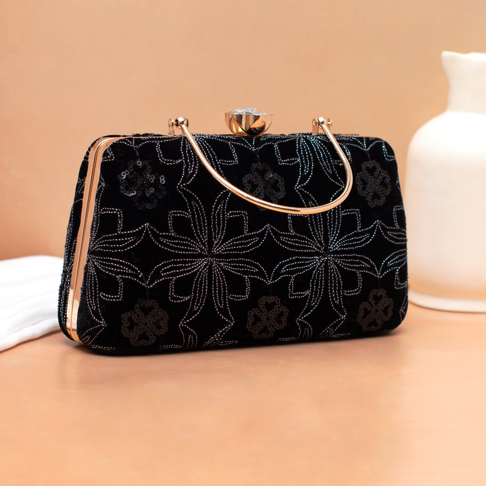 Artklim Black Velvet Embroidery Clutch