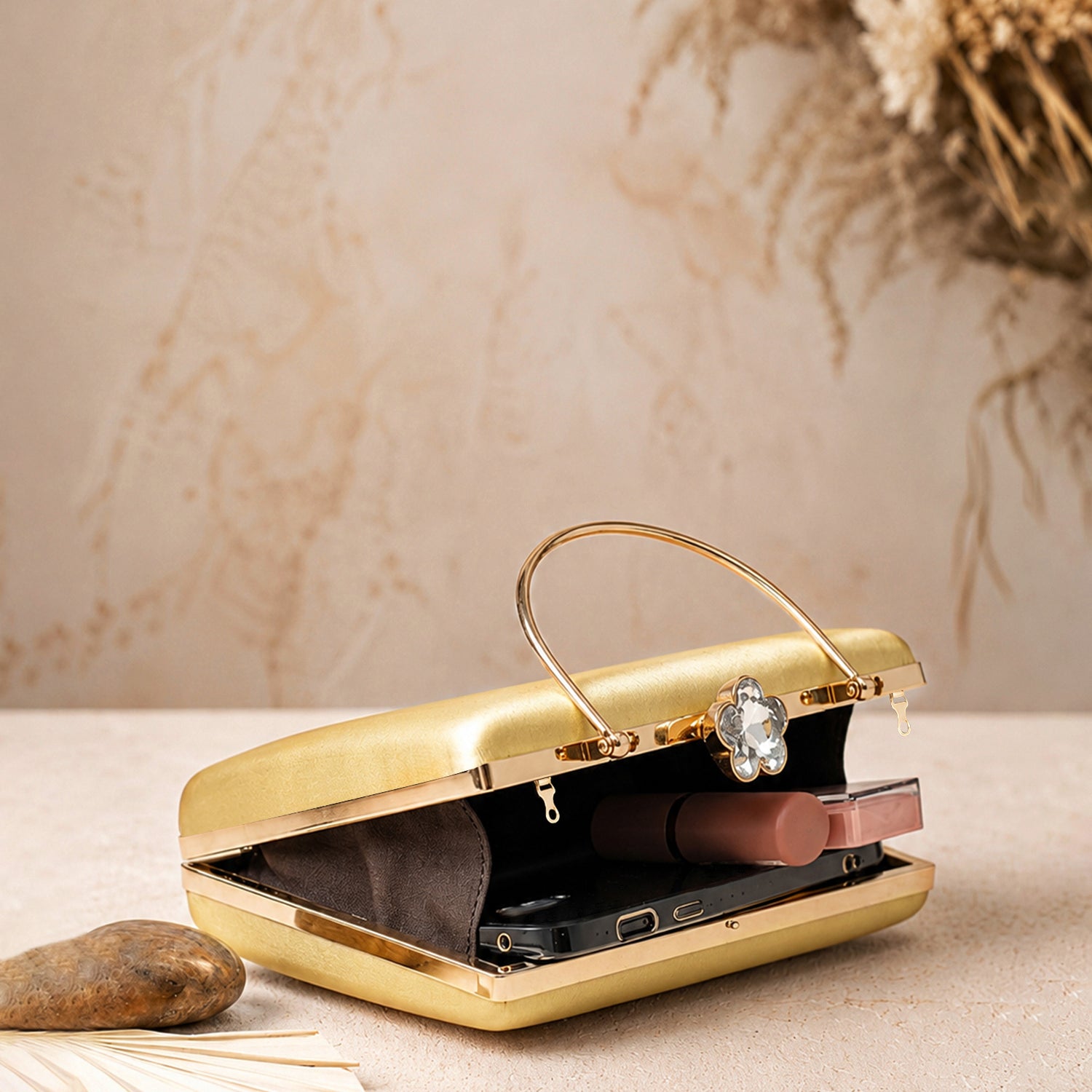 Artklim Royal Rajasthani Muse Embroidered Gold Clutch