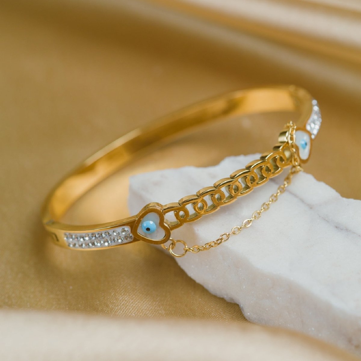 Artklim Gold Plated Heart Design Bangle Bracelet