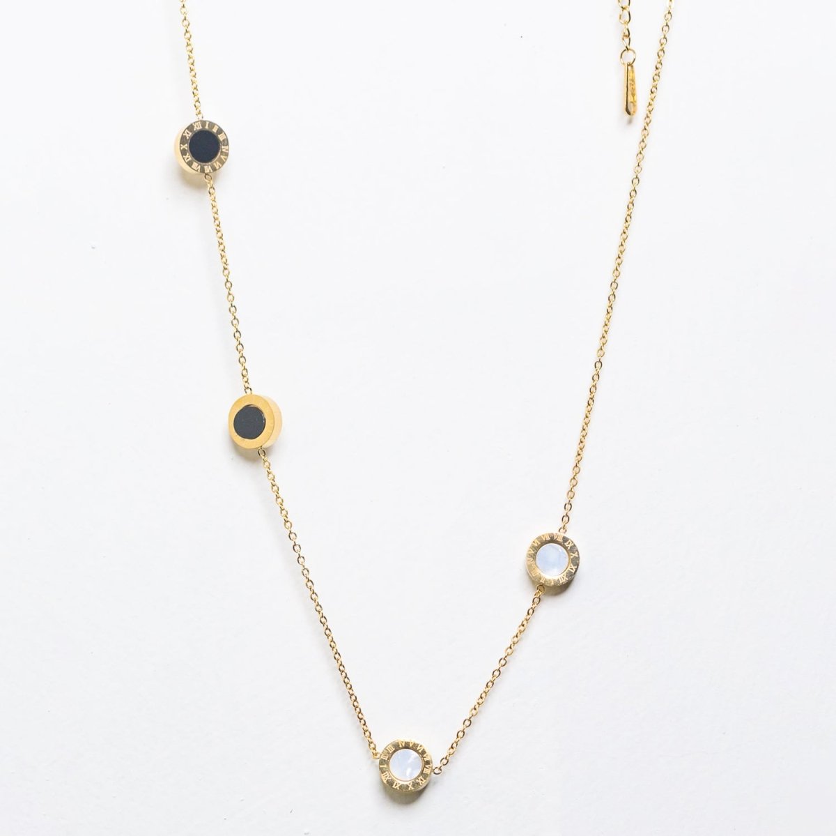 Artklim Gold Plated Roman Numerals Round Pendant Necklace