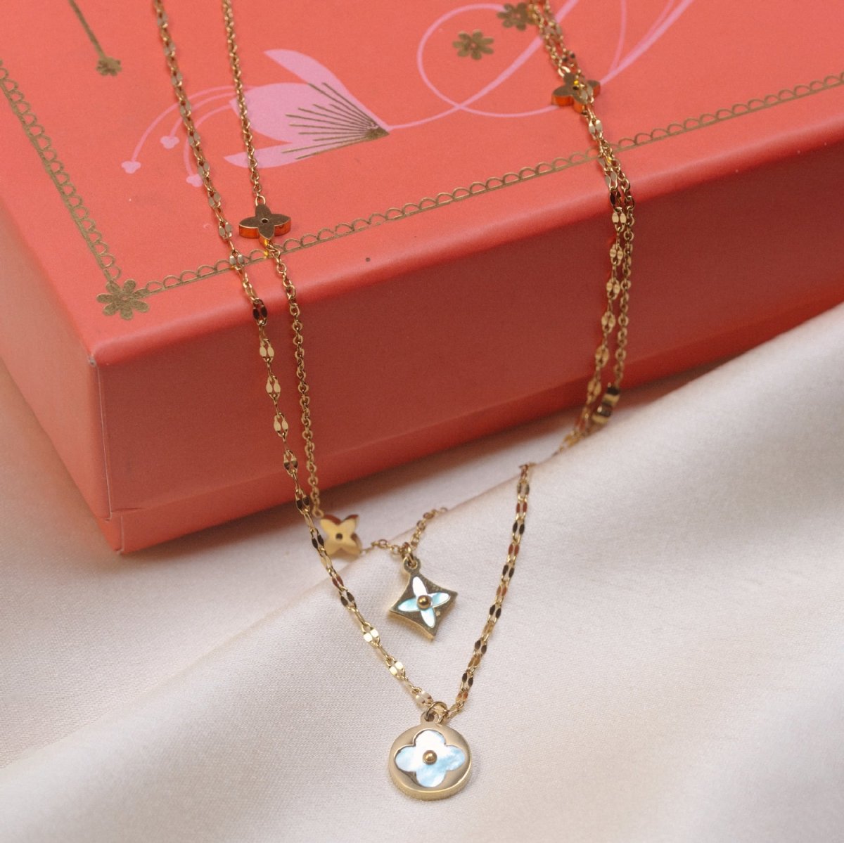 Artklim Gold Plated Double Layered Clover Flower Pendant Necklace