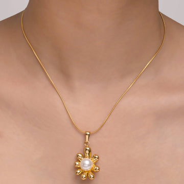Artklim Gold Plated Floral Pearl Pendant Necklace