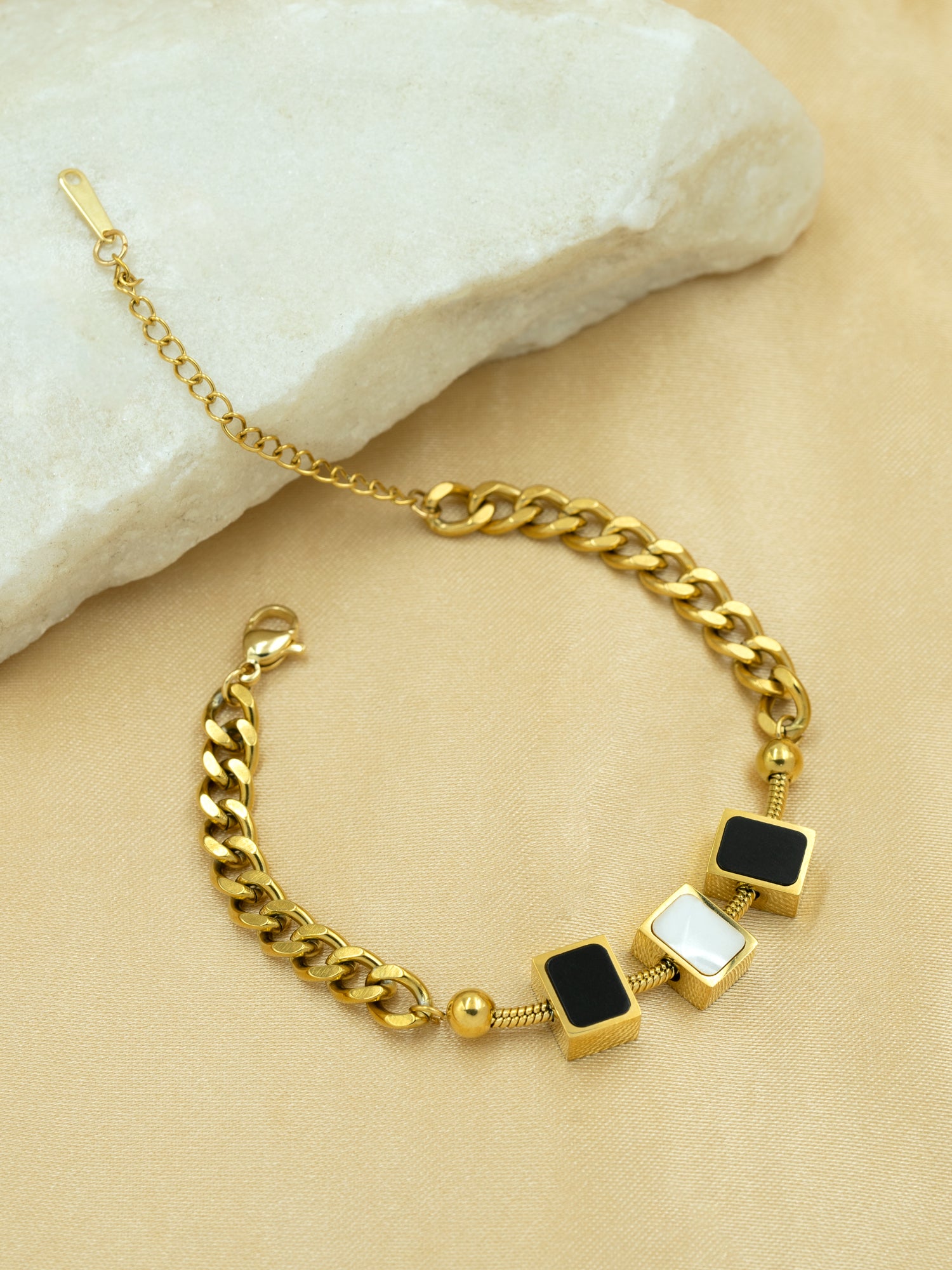 Artklim Gold-Plated Square Charm Anti-Tarnish Bracelet