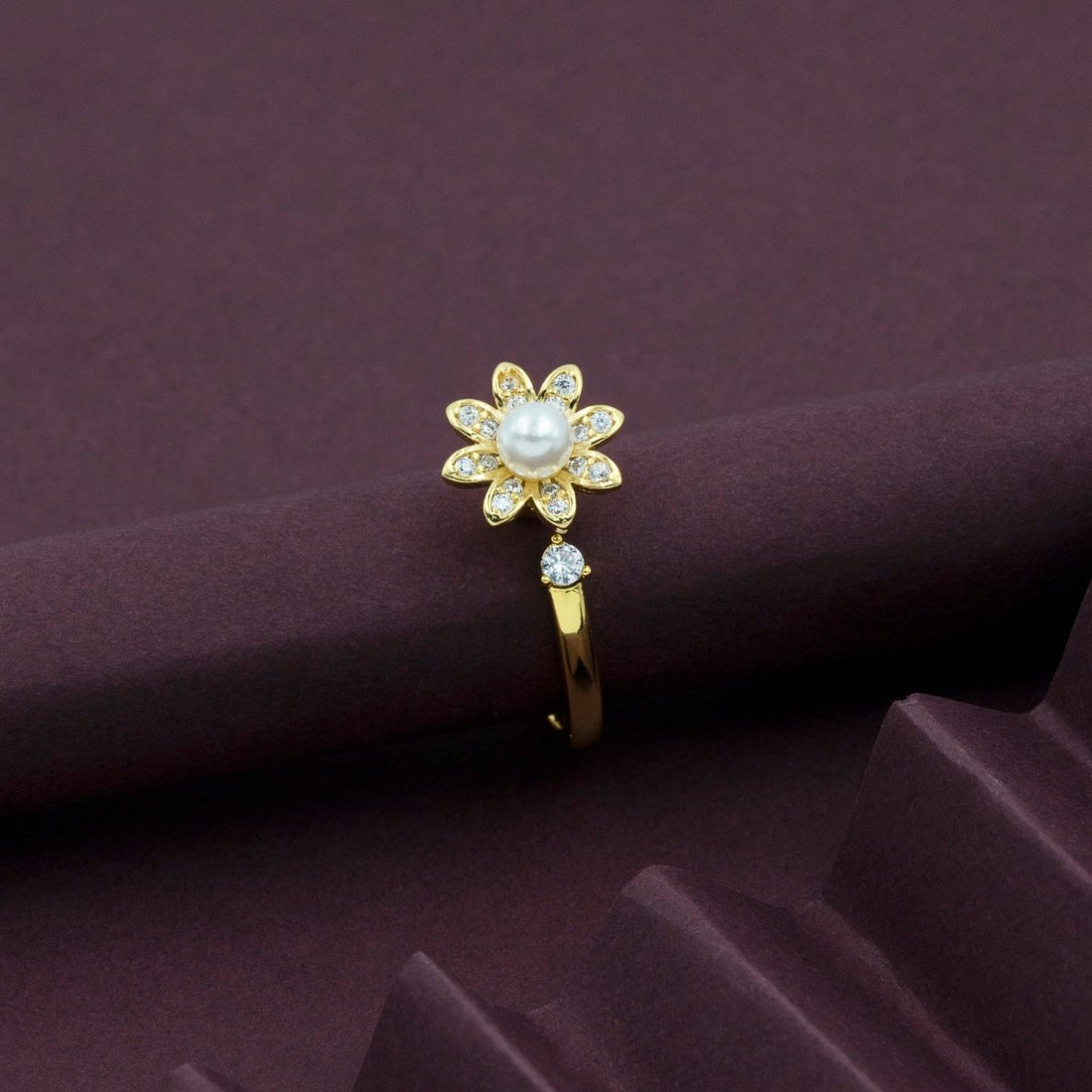 Artklim Gold Plated Elegant Flower Adjustable Ring