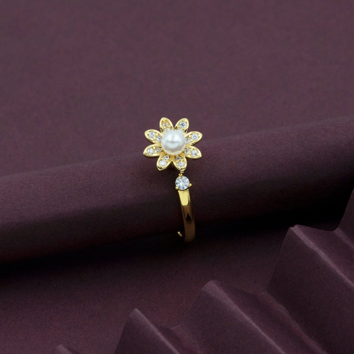 Artklim Gold Plated Elegant Flower Adjustable Ring