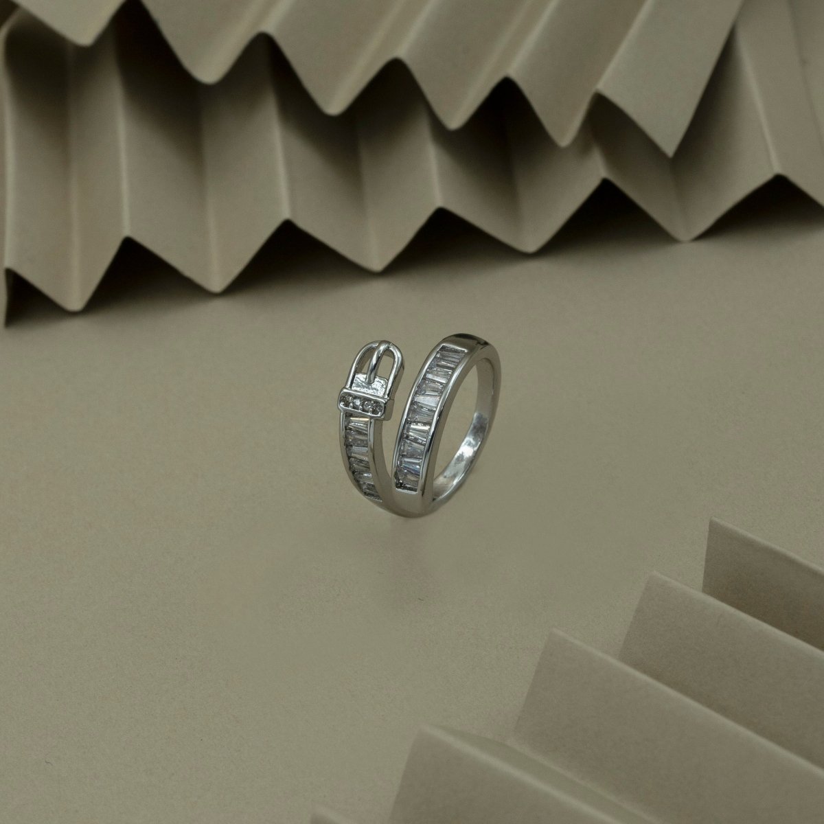 Artklim Silver Plated Baguette Pattern Adjustable Ring