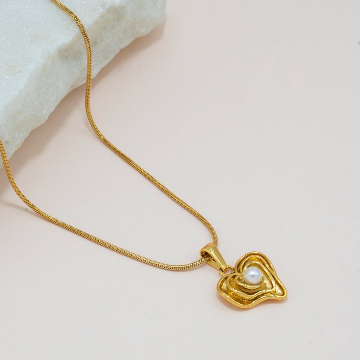 Artklim Gold Plated Heart And Pearl Pendant Necklace