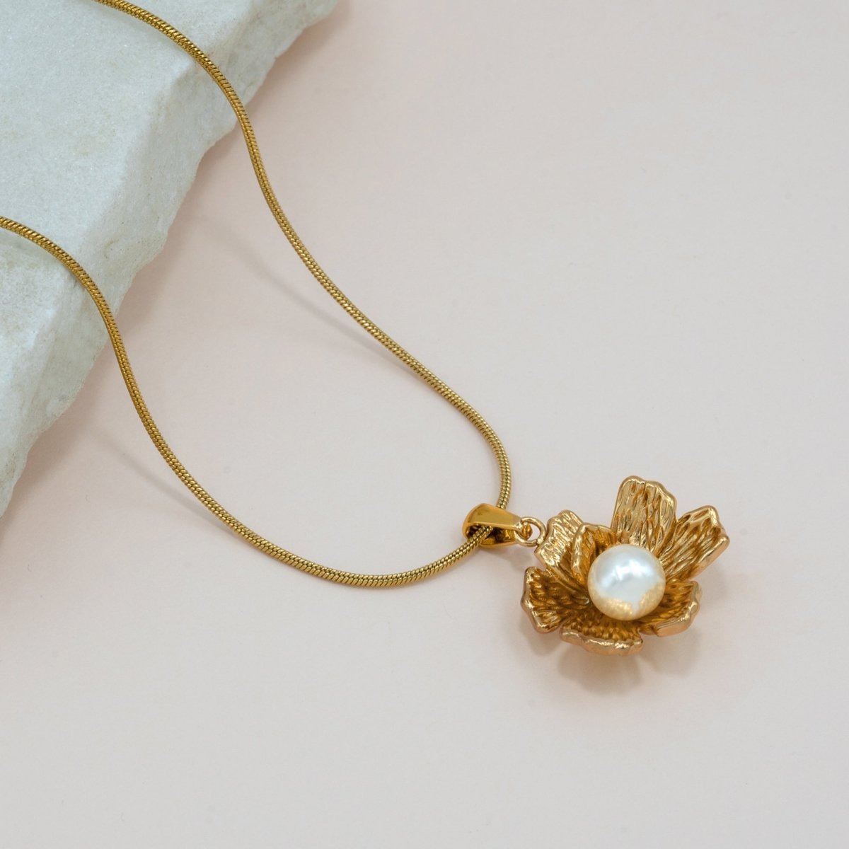 Artklim Gold Plated Floral Pearl Pendant Necklace