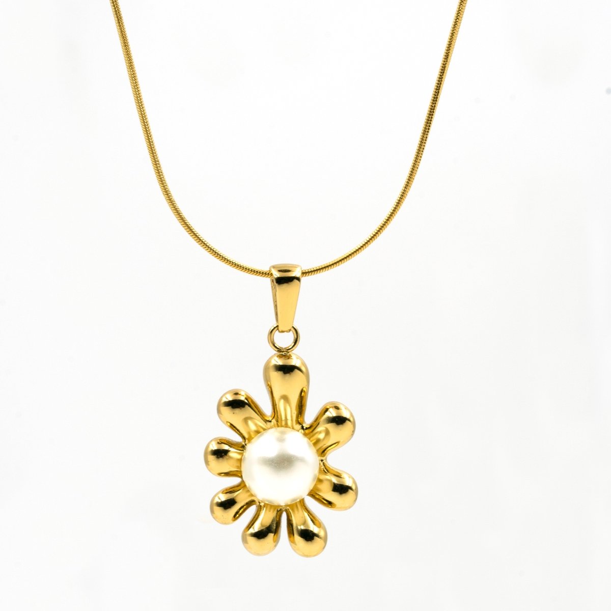 Artklim Gold Plated Floral Pearl Pendant Necklace