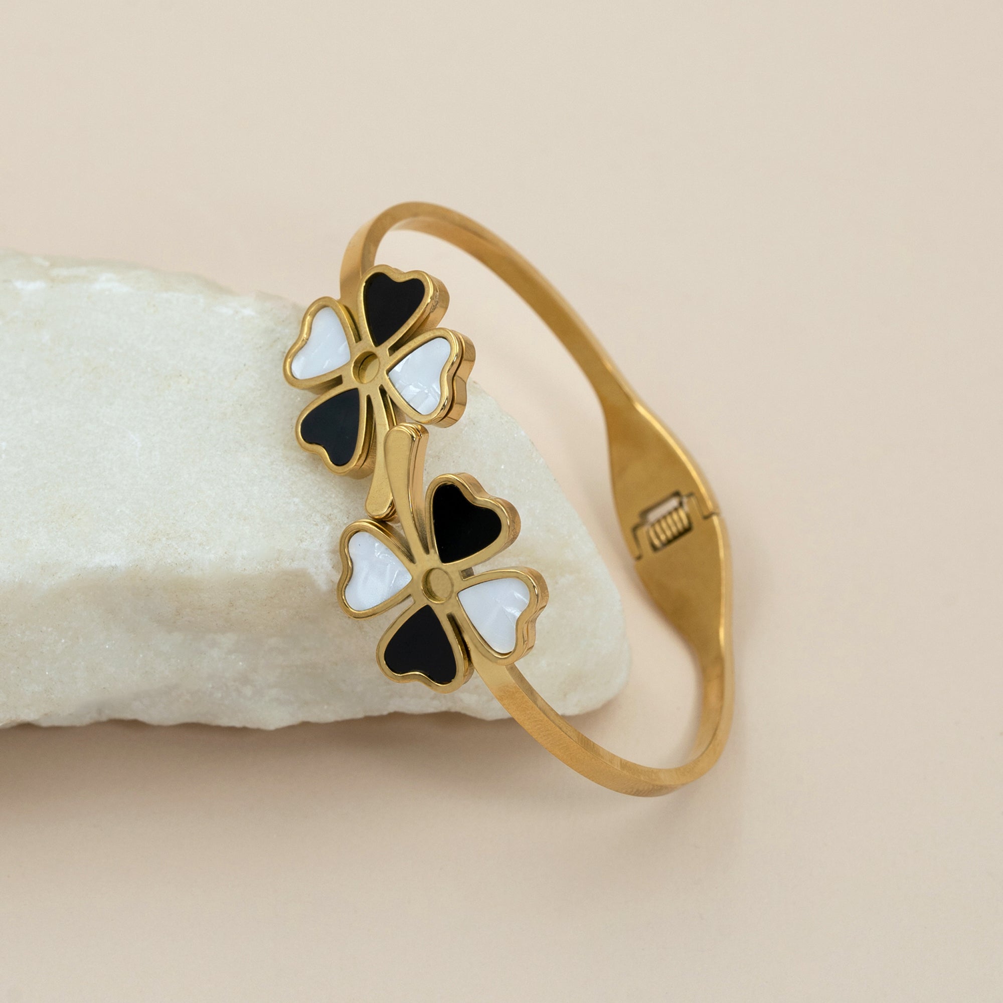 Artklim Enamel Flower Fusion Bangle Bracelet