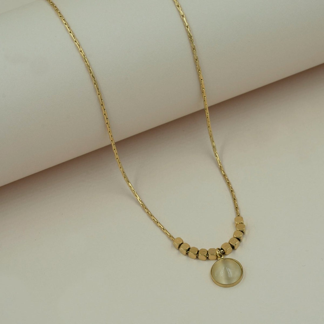 Artklim Gold Plated White MOP Round Pendant Necklace