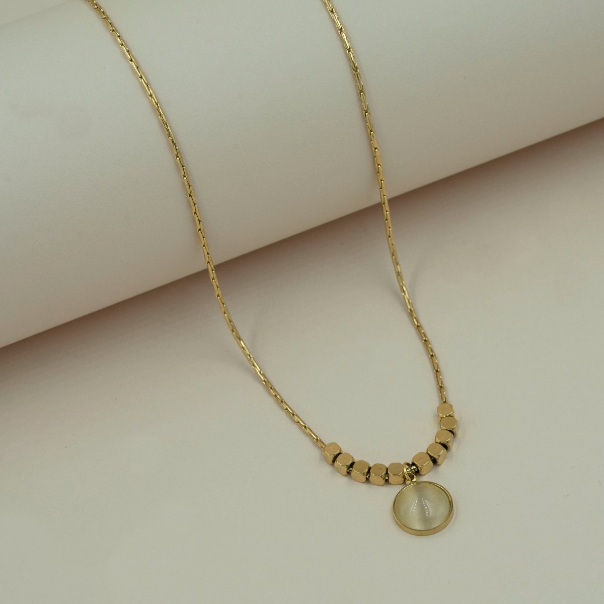 Artklim Gold Plated White MOP Round Pendant Necklace