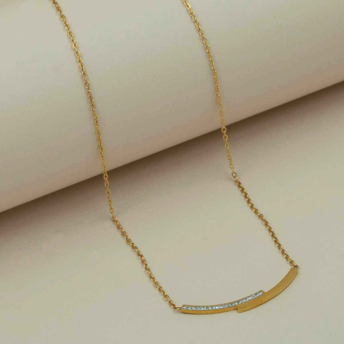 Artklim Gold Plated Elegant Curve Pendant Necklace