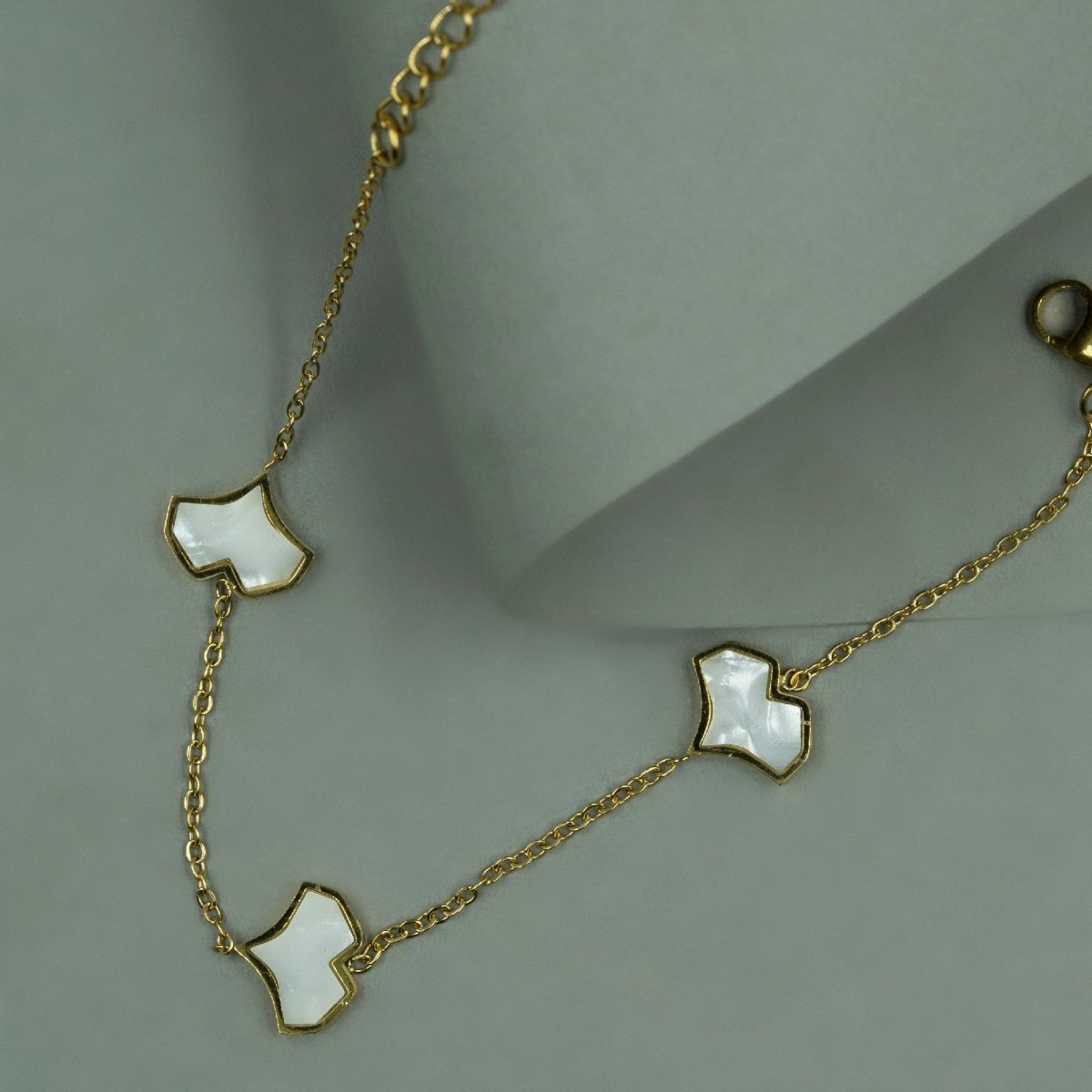 Artklim Gold Plated White Hearts Charms Bracelet
