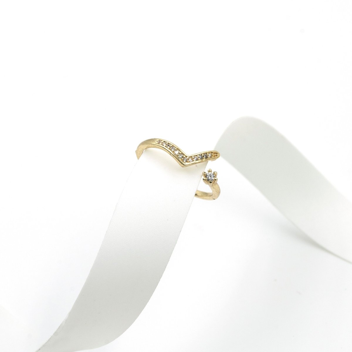 Artklim Gold Plated V Shaped Designer Adjustable Ring