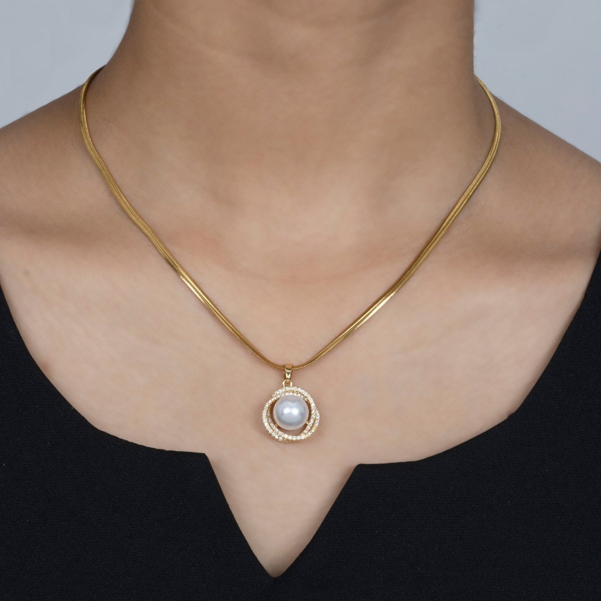 Artklim Gold Plated White Pearl Pendant Necklace