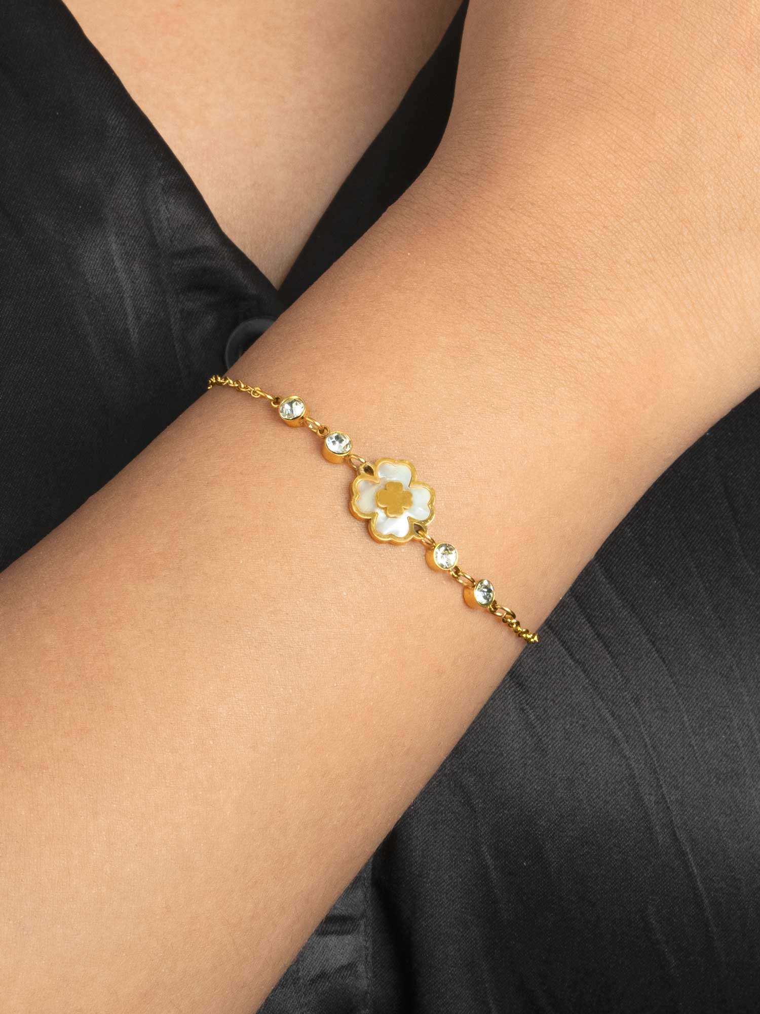 Artklim Elegant Gold Floral Bracelet with Crystal Accents