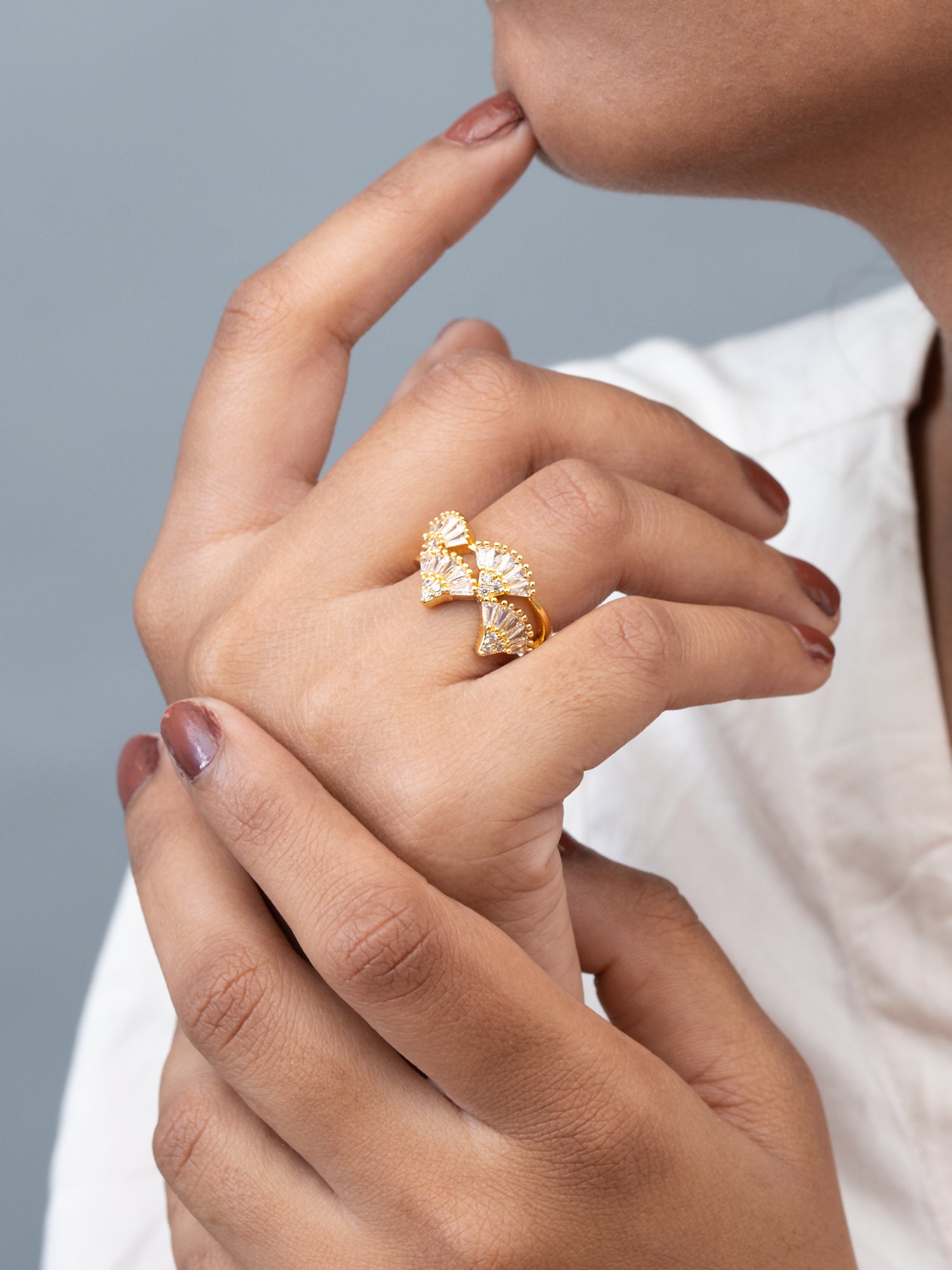 Artklim Gold-Plated Tri-Fan Cluster Anti-Tarnish Ring
