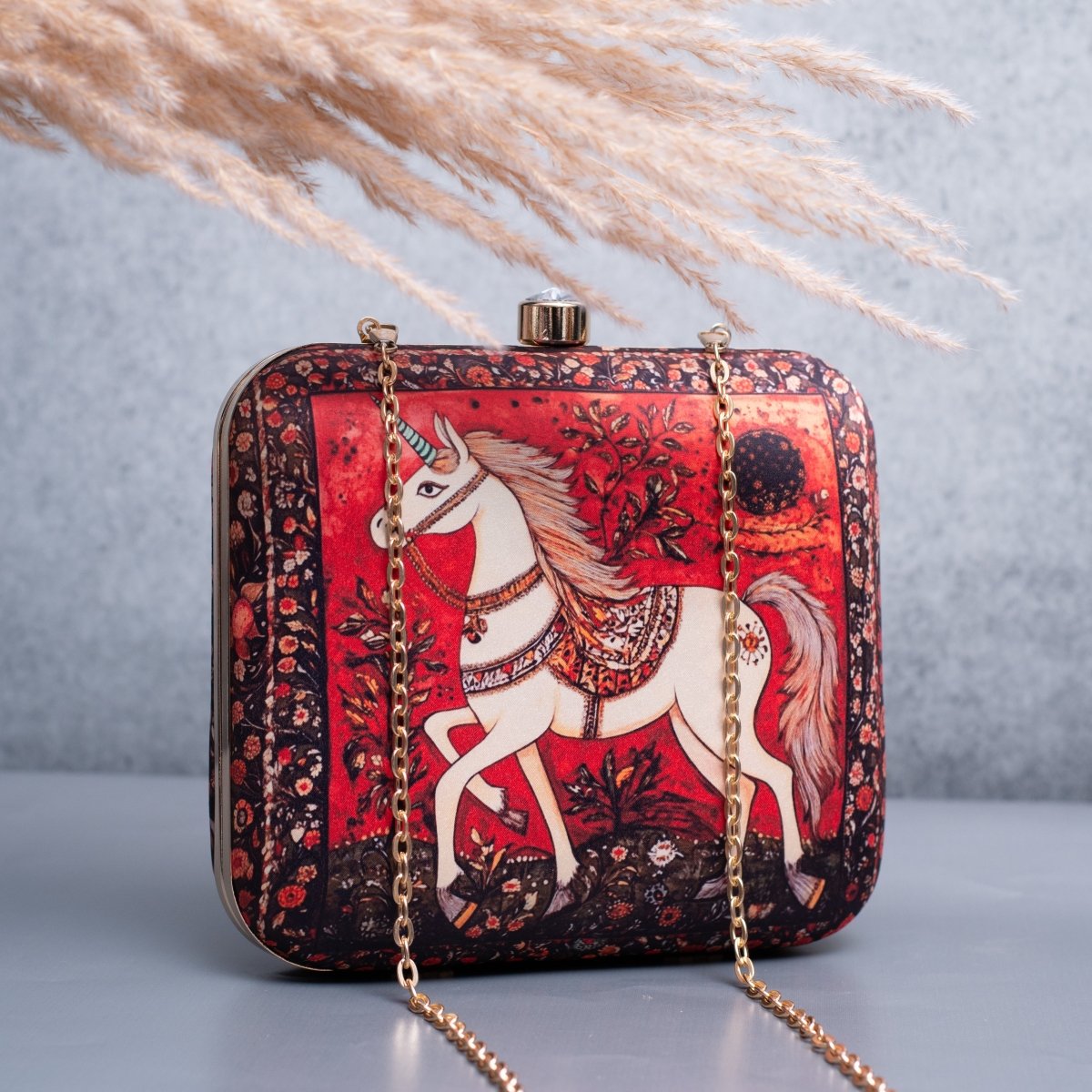 Artklim Red Based Unicorn Printed Clutch