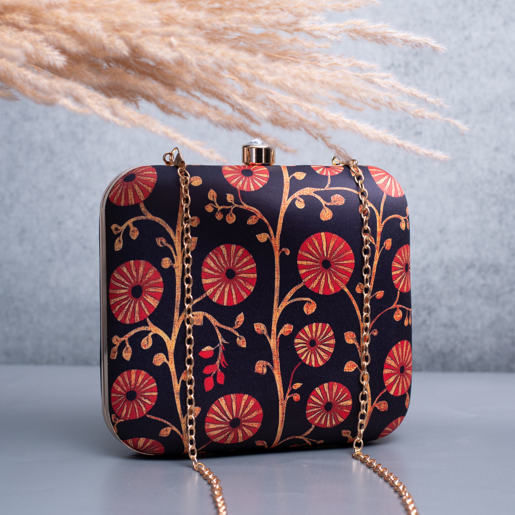 Artklim Black Based Red Floral Printed Clutch