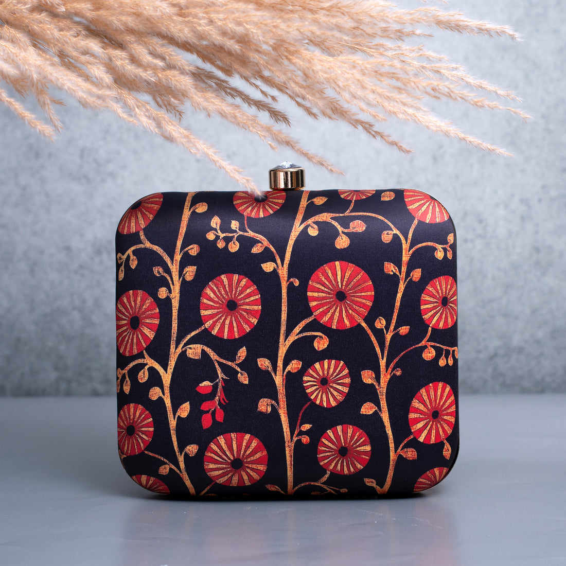 Artklim Black Based Red Floral Printed Clutch