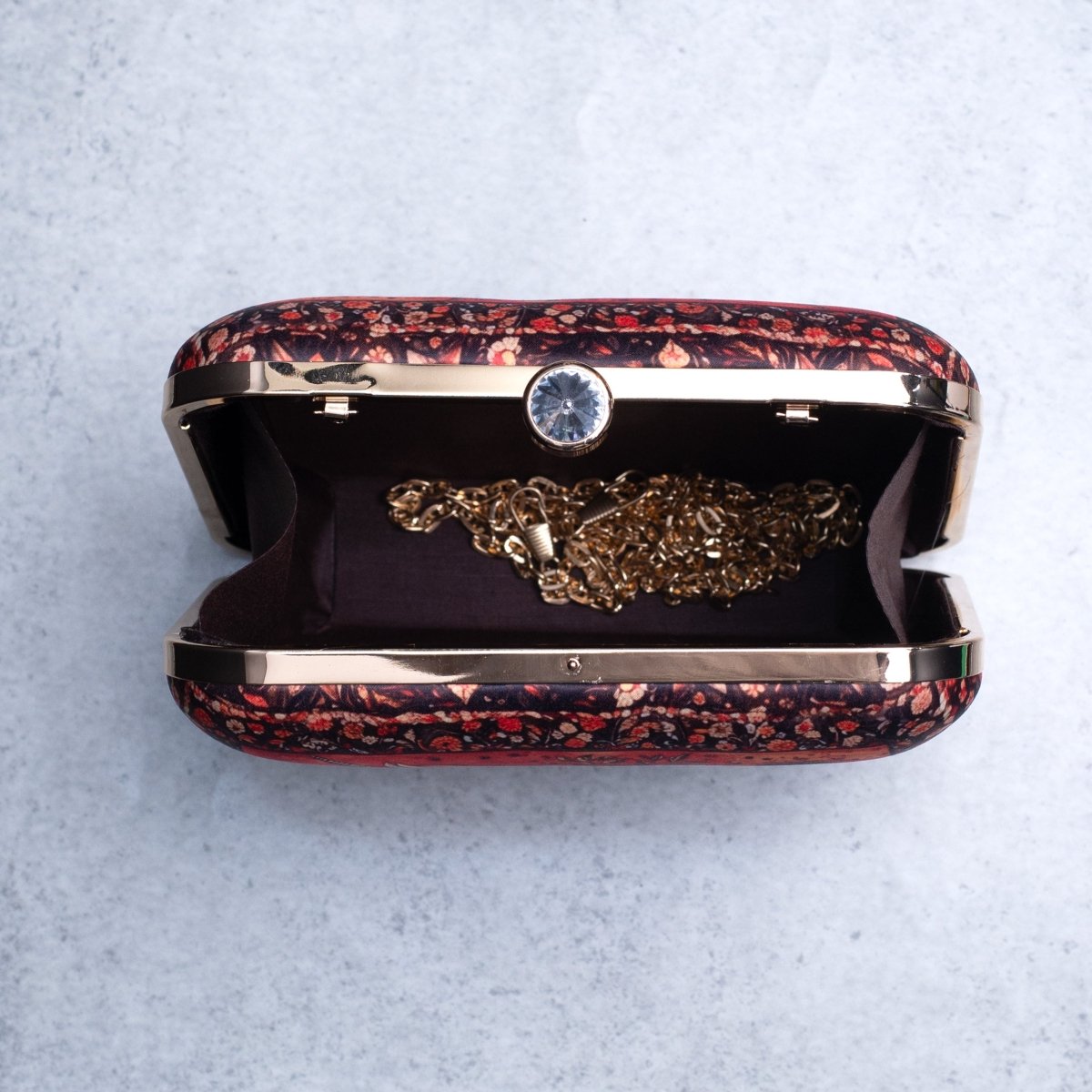Artklim Red Based Unicorn Printed Clutch